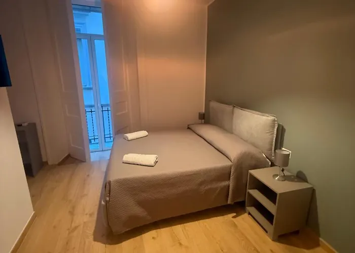 Salvator Rosa 67 나폴리