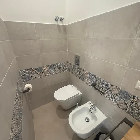 Πανσιόν Salvator Rosa 67