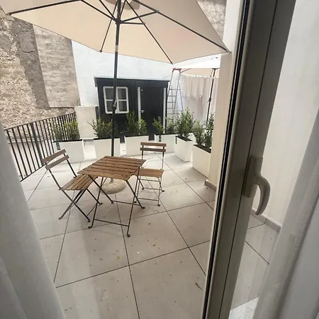 Πανσιόν Salvator Rosa 67