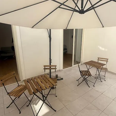 Salvator Rosa 67 3* Napoli