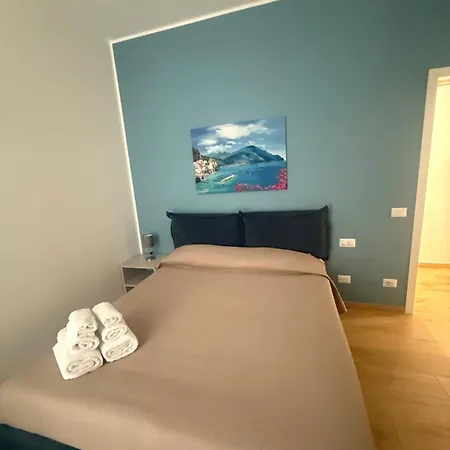 Salvator Rosa 67 3* Napoli